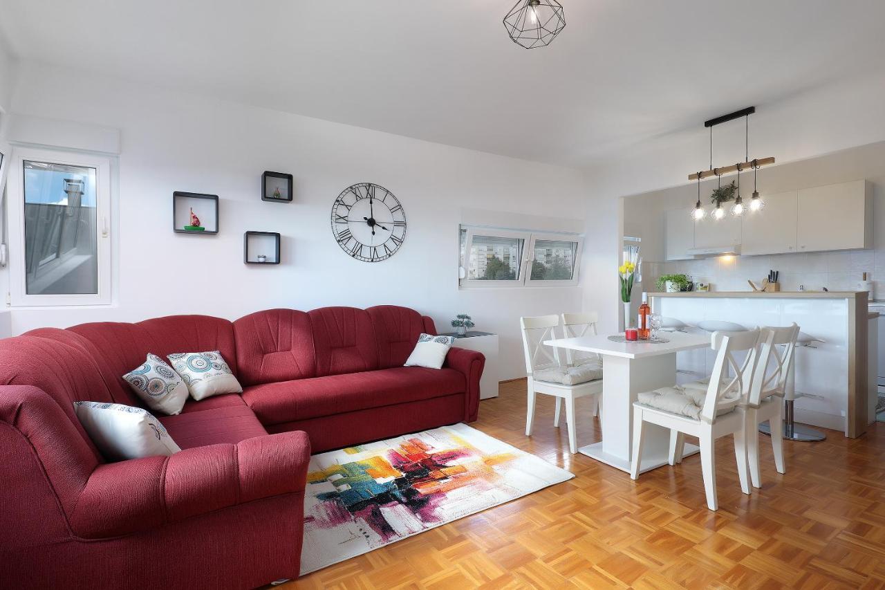 Apartment Leon - Sea View Rijeka Exteriör bild