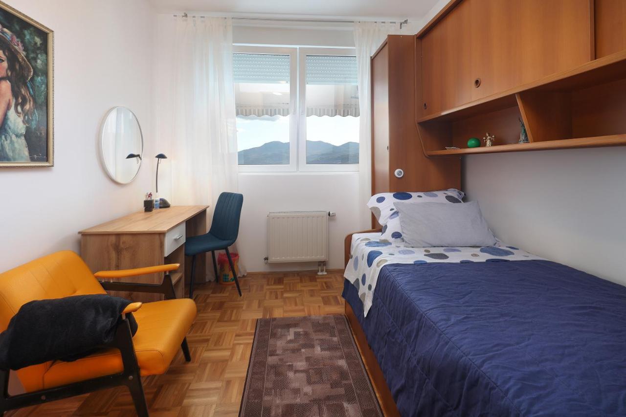 Apartment Leon - Sea View Rijeka Exteriör bild